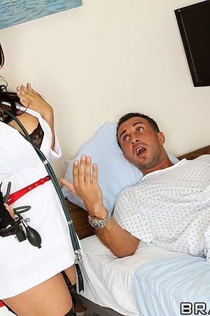 Doctor Jenna Presley Fucks A Patient and His Girl