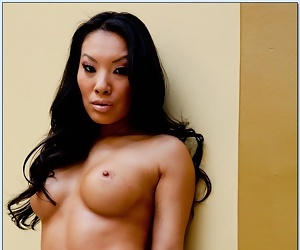 Asa Akira Busty Asian Gives Masseuse Happy Ending to Naughty Massage