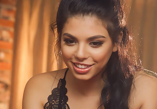 Gina Valentina Needs Her Pussy Filled